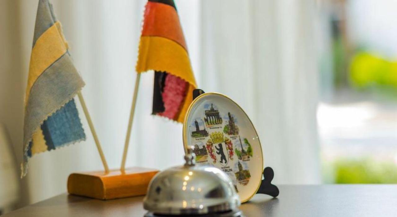 Hotel Berlin ピナマール エクステリア 写真